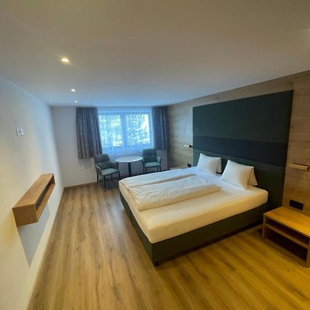 Hotel Edi Samnaun Bagian luar foto