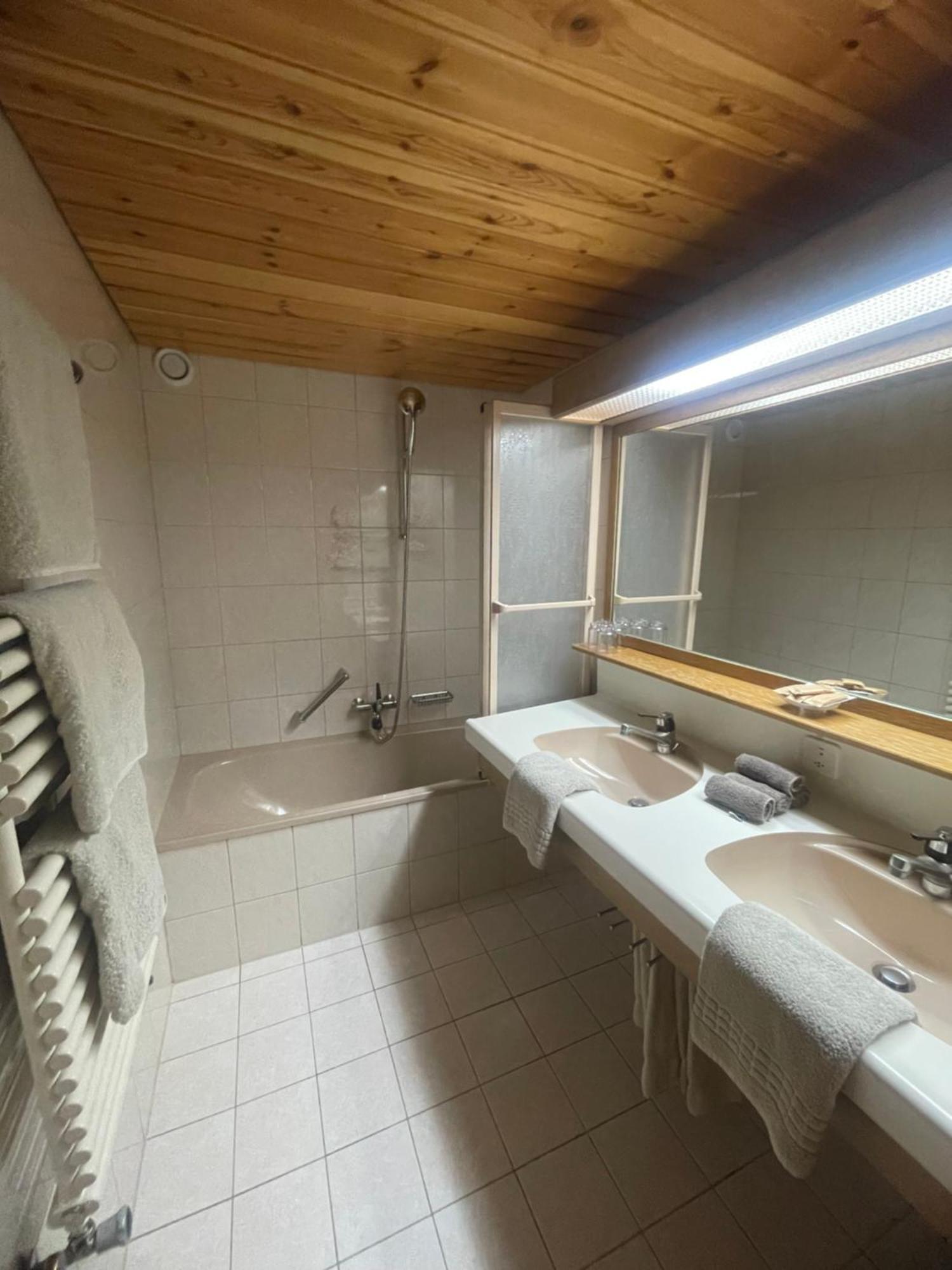Hotel Edi Samnaun Bagian luar foto